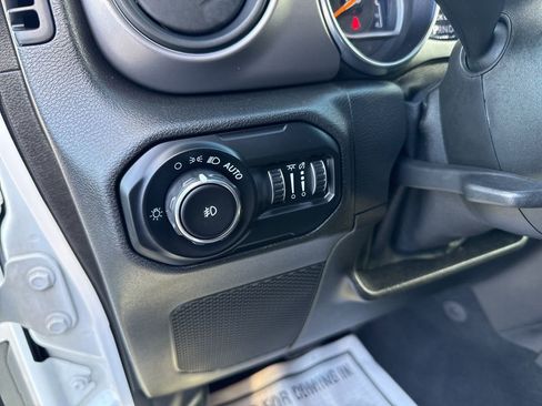 Used 2021 Jeep Wrangler Unlimited Sport image 16