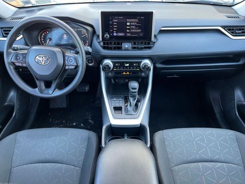 Used 2025 Toyota RAV4 XLE image 32