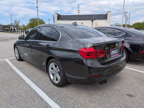 Used 2017 BMW 330i xDrive Sedan AWD/4WD image 6