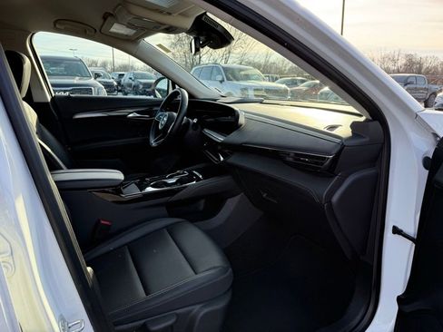 Used 2024 Buick Envision Preferred image 22