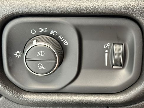 Certified 2025 RAM 2500 Tradesman AWD/4WD image 22