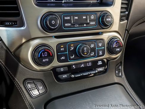 Used 2019 GMC Yukon XL Denali w/ Denali Ultimate Package AWD/4WD image 19