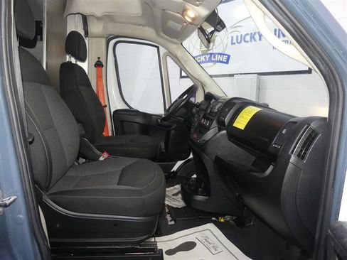 Used 2018 RAM ProMaster 2500 FWD image 17