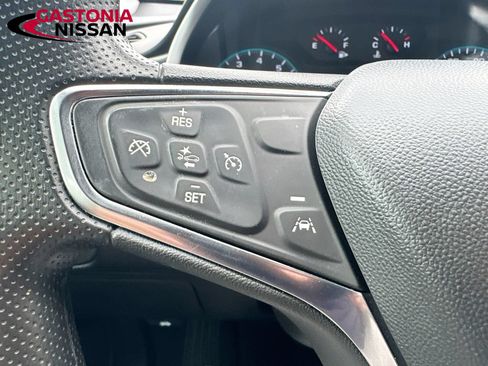Used 2025 Chevrolet Malibu LT FWD image 11