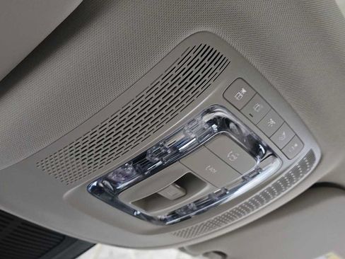 Used 2026 Mercedes-Benz GLS 450 4MATIC image 37