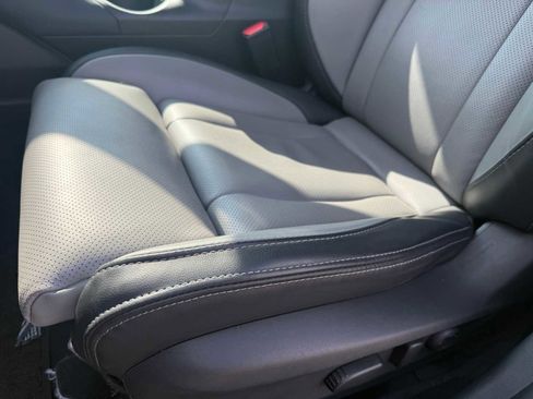 Used 2025 Subaru Outback Limited XT image 19