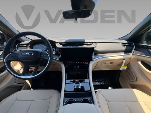 New 2026 Jeep Grand Cherokee Limited w/ Limited Altitude Package RWD image 3