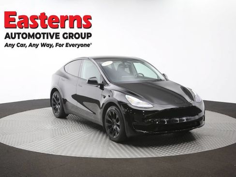 Used 2024 Tesla Model Y Long Range AWD/4WD image 44