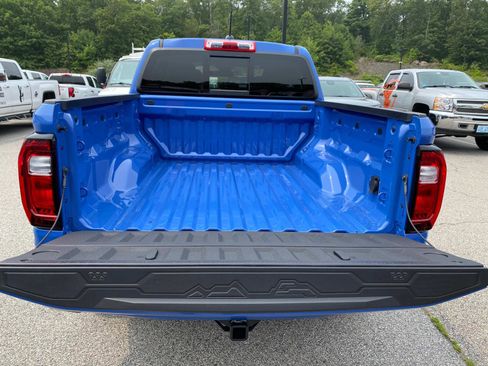 New 2026 GMC Canyon Elevation w/ Convenience Package image 6