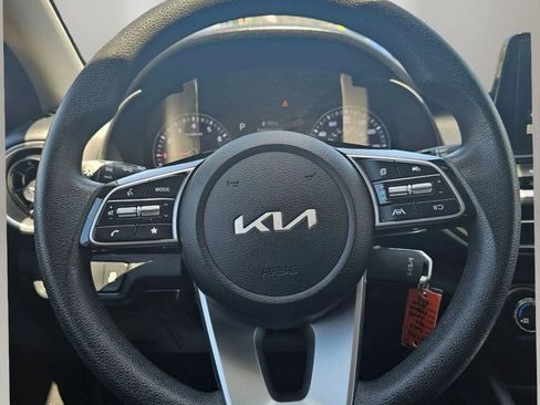 Used 2023 Kia Forte LXS FWD image 13