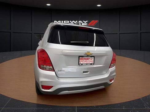 Used 2020 Chevrolet Trax LS w/ Tint and Cruise Package image 6