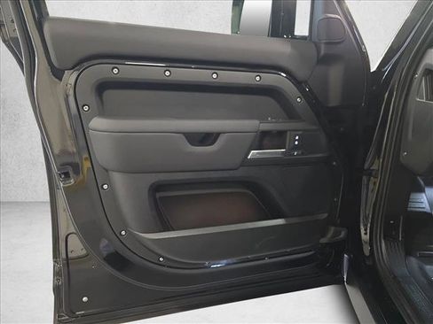 New 2026 Land Rover Defender 110 X-Dynamic SE AWD/4WD image 25