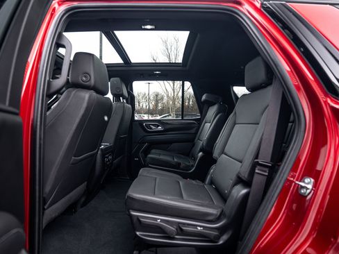 Used 2022 Chevrolet Tahoe Z71 w/ Luxury Package image 18