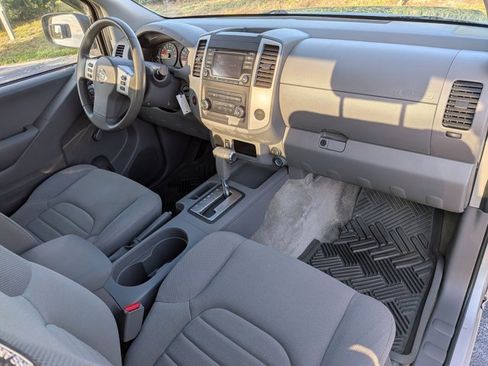 Used 2018 Nissan Frontier S RWD image 19