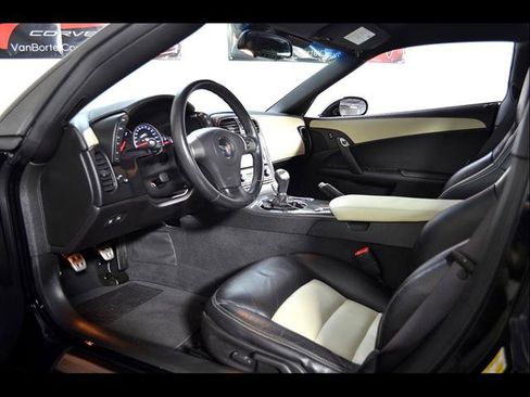 Used 2008 Chevrolet Corvette Z06 w/ Preferred Equipment Group RWD image 9