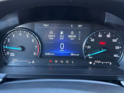 Certified 2022 Ford Explorer XLT w/ Equipment Group 202A image 22