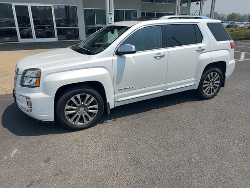 Used 2016 GMC Terrain Denali AWD/4WD image 2