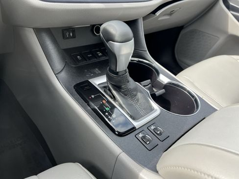 Used 2015 Toyota Highlander XLE AWD/4WD image 22