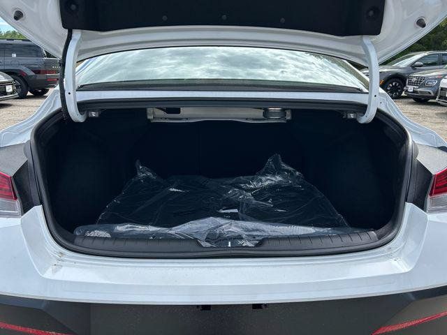 New 2026 Hyundai Elantra Limited FWD image 23