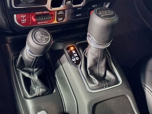 New 2025 Jeep Wrangler Unlimited Rubicon 392 image 18