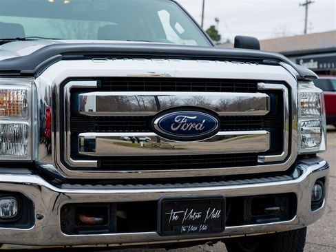 Used 2014 Ford F250 XLT w/ XLT Value Package AWD/4WD image 9