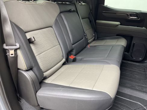 Used 2024 Chevrolet Silverado 1500 ZR2 w/ Technology Package AWD/4WD image 21