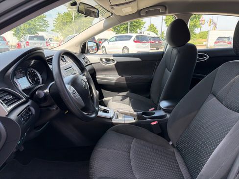 Used 2013 Nissan Sentra SR FWD image 12
