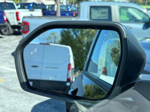 New 2025 Ford Explorer Active w/ Active Comfort Package image 10