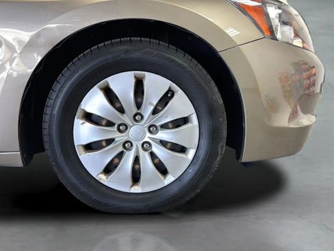 Used 2010 Honda Accord LX image 25