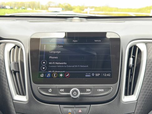 Used 2024 Chevrolet Malibu LT FWD image 25