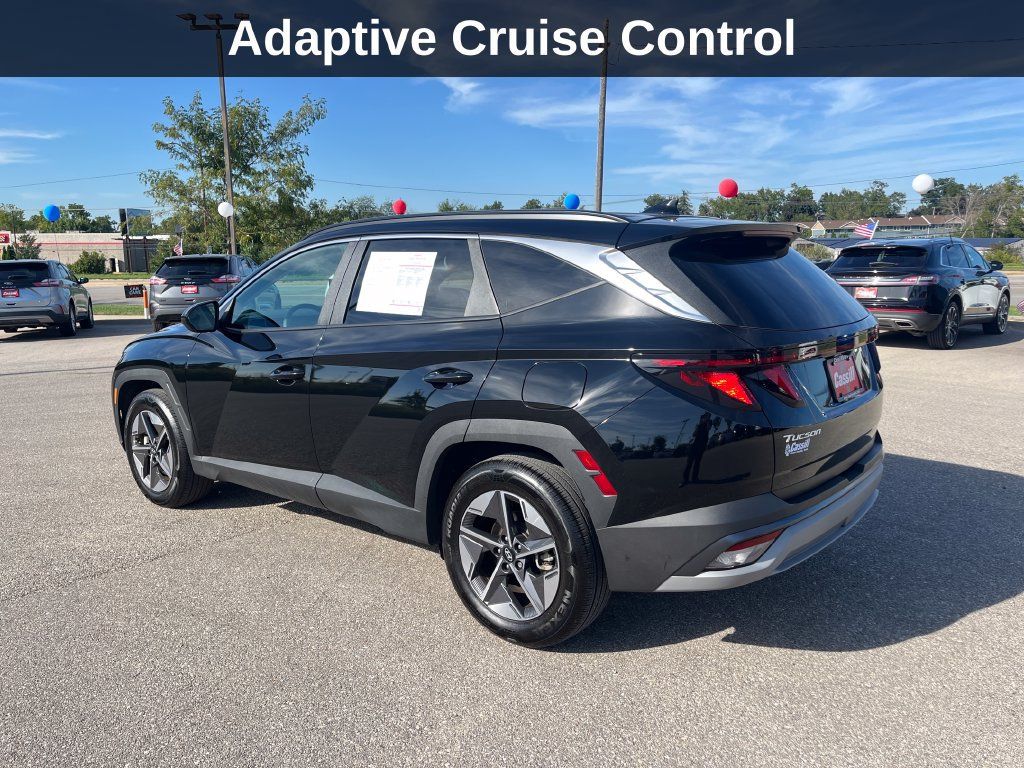 Used 2025 Hyundai Tucson SEL FWD image 3