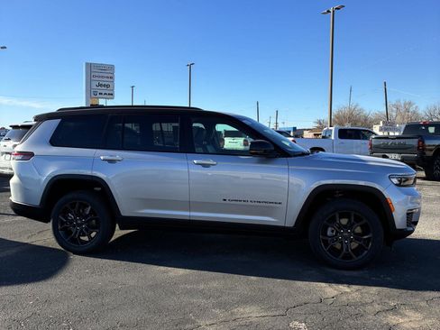 New 2025 Jeep Grand Cherokee L Limited image 13