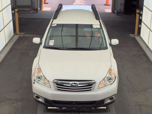 Used 2012 Subaru Outback 2.5i Premium w/ Popular Pkg 1B AWD/4WD image 2