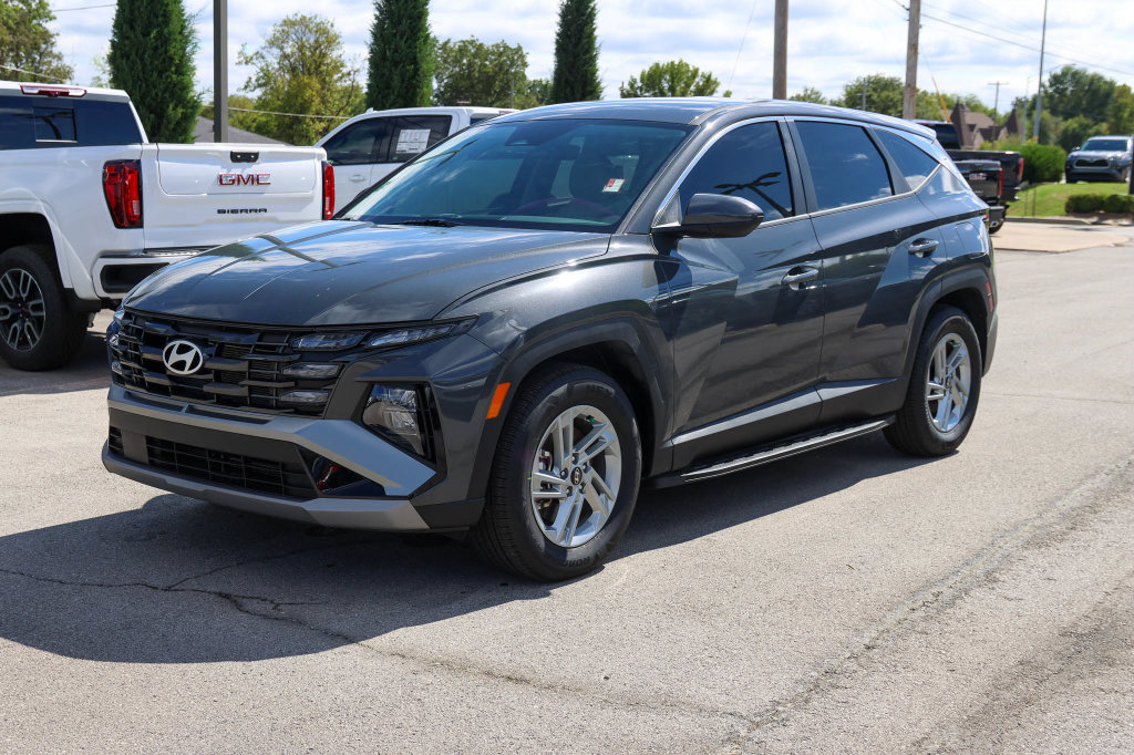 Used 2026 Hyundai Tucson SE FWD image 6