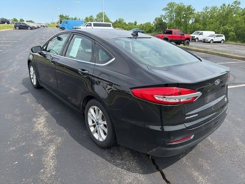 Used 2020 Ford Fusion SE FWD image 5