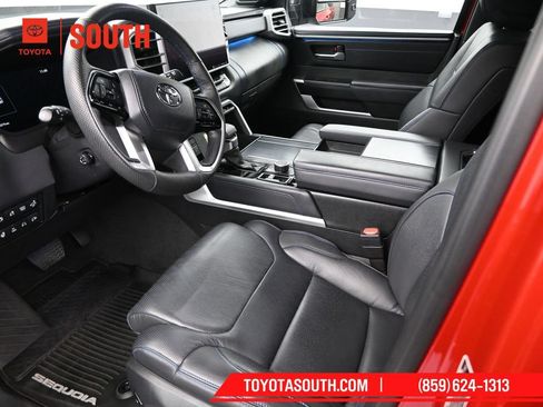 Used 2023 Toyota Sequoia Platinum AWD/4WD image 9