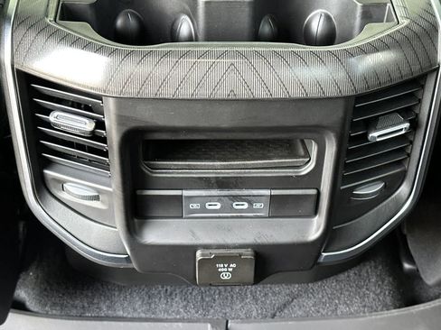 New 2026 RAM 1500 Big Horn AWD/4WD image 15