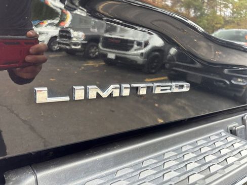 Used 2022 RAM 2500 Limited image 15