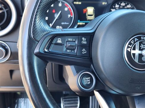 Used 2022 Alfa Romeo Stelvio Ti image 8