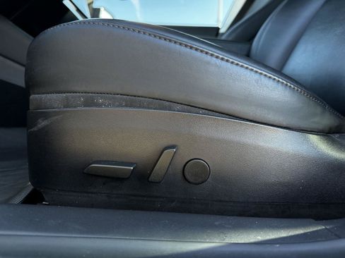 Used 2019 Tesla Model 3 Standard Range Plus RWD image 9