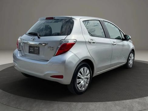 Used 2014 Toyota Yaris LE FWD image 4