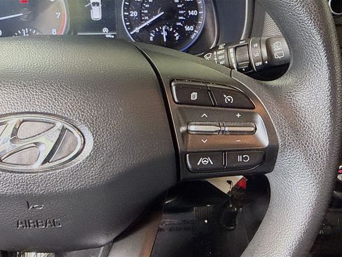 Used 2022 Hyundai Kona SE FWD image 15
