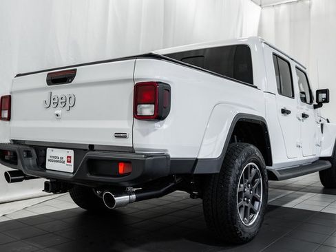Used 2021 Jeep Gladiator Overland w/ Popular Equipment Package image 4