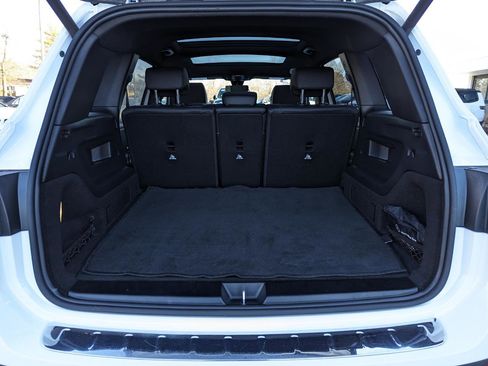 Used 2023 Mercedes-Benz GLB 250 4MATIC image 43
