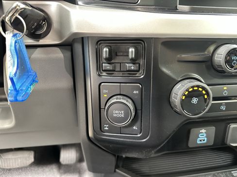 New 2025 Ford F250 XLT w/ 360-Degree Camera Package image 23