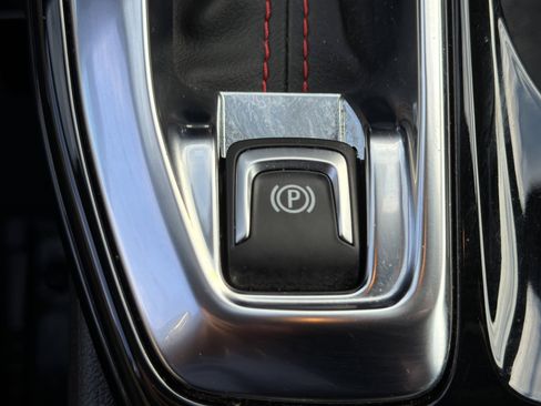 Used 2024 Chevrolet Trax RS w/ Driver Confidence Package image 25