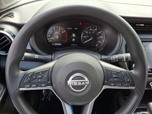 Used 2023 Nissan Kicks SV w/ Exterior Package image 19