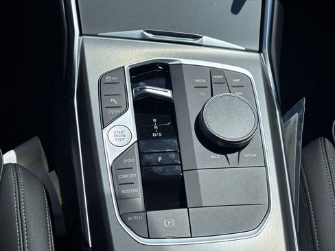 New 2026 BMW 330i Sedan w/ M Sport Package RWD image 24