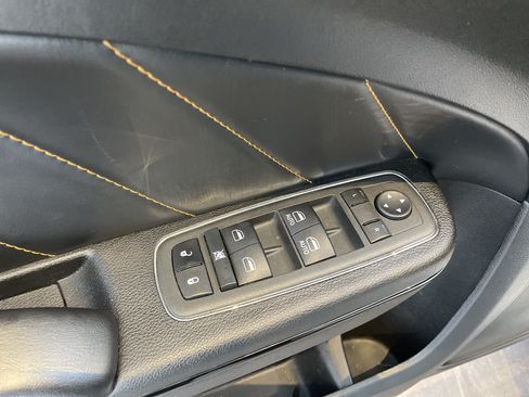 Used 2022 Dodge Charger Scat Pack RWD image 16