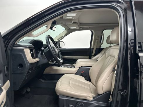 Used 2024 Ford Expedition Max Limited AWD/4WD image 30